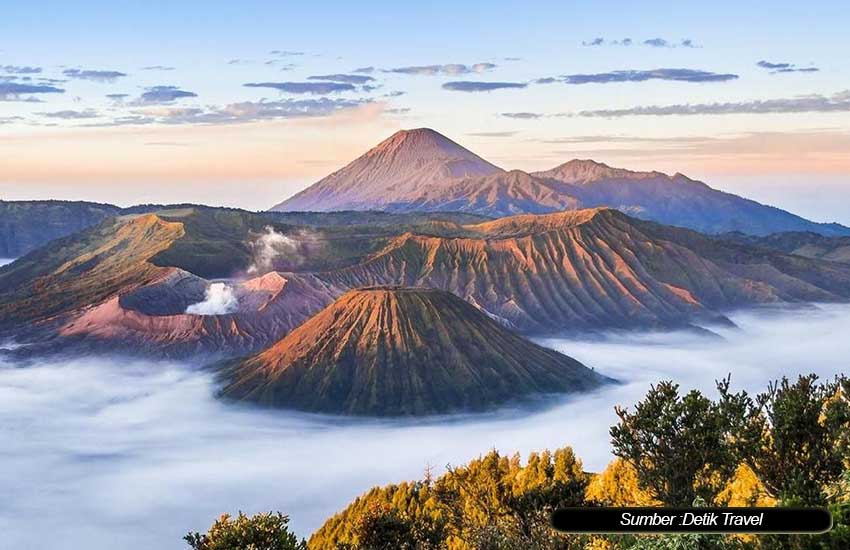 Gunung Bromo Malang Punya Banyak Spot Populer